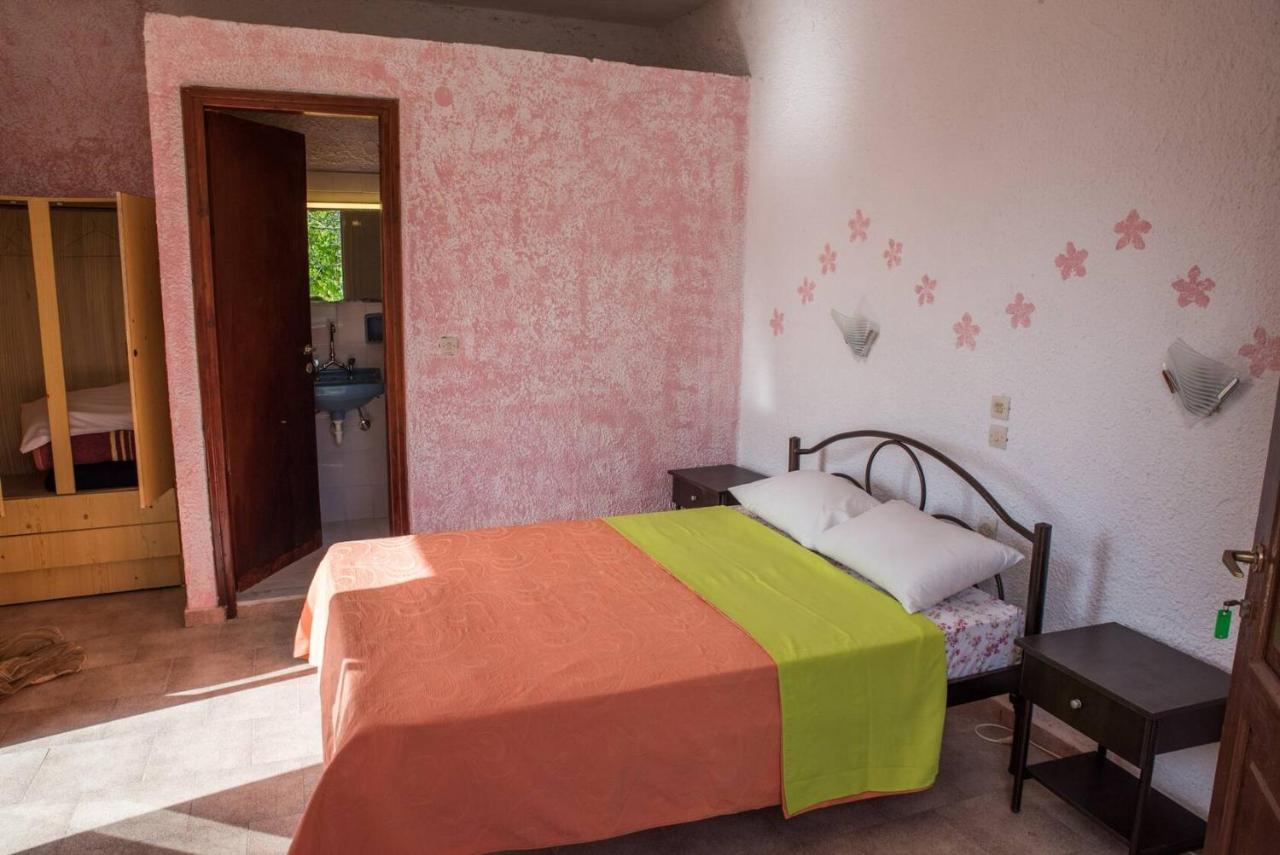 Madalenas B&B Pelekas Exterior foto
